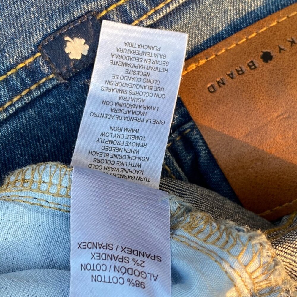 Lucky Brand Yorba Linda Girl Classic Straight Blue Jeans Sz 12 Med Wash NWT $42 - Picture 11 of 16